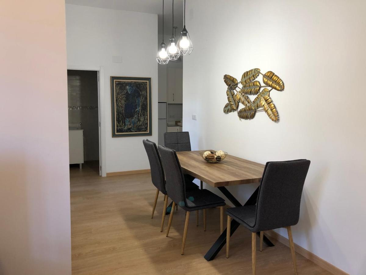 Apartamentos Iglesia De Santiago Херес де ла Фронтера Екстериор снимка